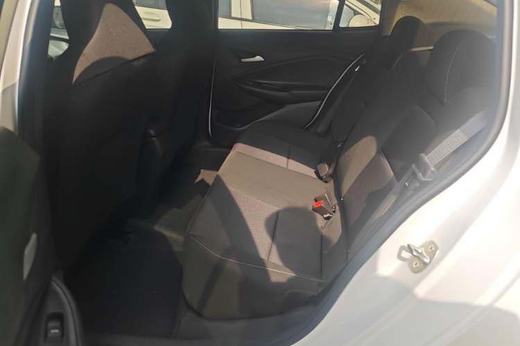 Used Chevrolet Cavalier 2022 325T Automatic Enjoyment Edition Left Rear Seat