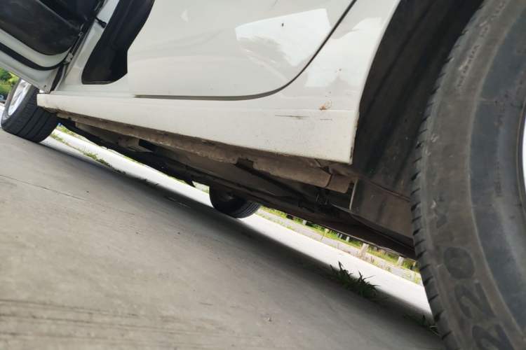 Used Chevrolet Cavalier 2022 325T Automatic Enjoyment Edition Left Side Sill