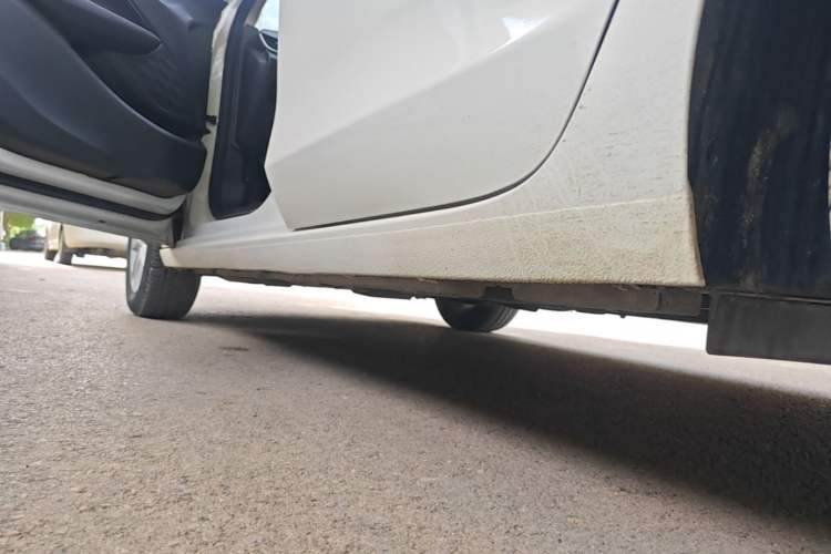 Used Chevrolet Cavalier 2022 325T Automatic Enjoyment Edition Left Side Sill