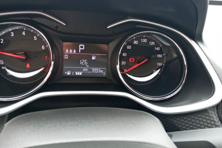 Used Chevrolet Cavalier 2022 325T Automatic Enjoyment Edition Odometer Close Up