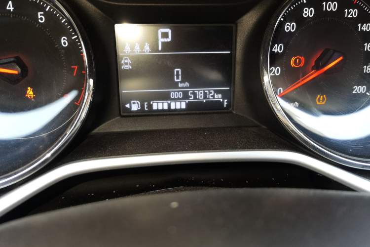 Used Chevrolet Cavalier 2022 325T Automatic Enjoyment Edition Odometer Close Up
