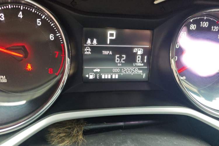 Used Chevrolet Cavalier 2022 325T Automatic Enjoyment Edition Odometer Close Up