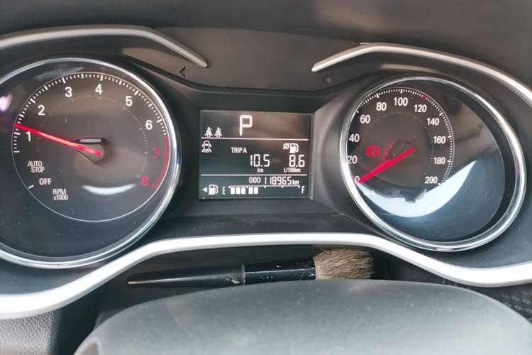 Used Chevrolet Cavalier 2022 325T Automatic Enjoyment Edition Odometer Close Up