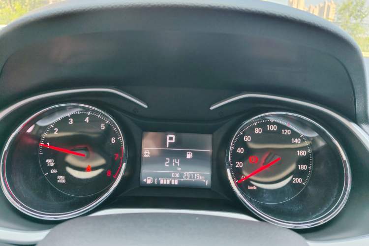 Used Chevrolet Cavalier 2022 325T Automatic Enjoyment Edition Odometer Close Up