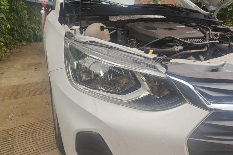 Used Chevrolet Cavalier 2022 325T Automatic Enjoyment Edition Right Front Headlight