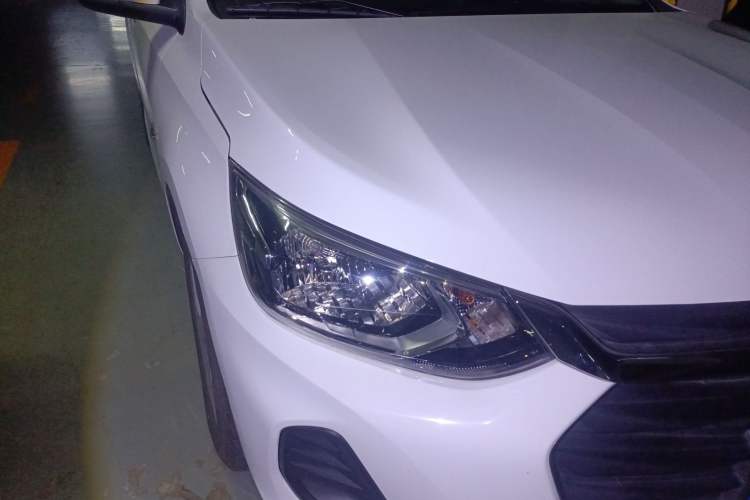 Used Chevrolet Cavalier 2022 325T Automatic Enjoyment Edition Right Front Headlight