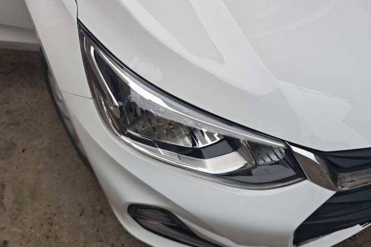 Used Chevrolet Cavalier 2022 325T Automatic Enjoyment Edition Right Front Headlight