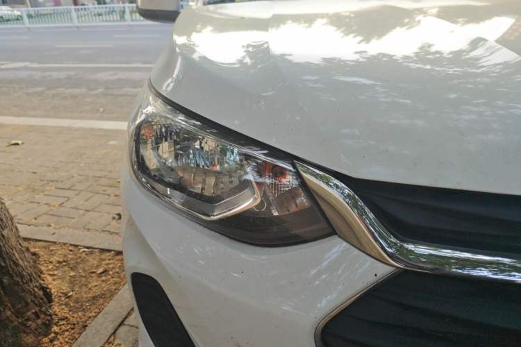 Used Chevrolet Cavalier 2022 325T Automatic Enjoyment Edition Right Front Headlight
