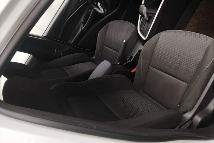Used Chevrolet Cavalier 2022 325T Automatic Enjoyment Edition Right Front Seat