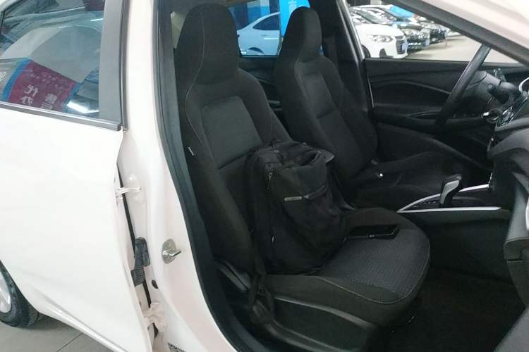Used Chevrolet Cavalier 2022 325T Automatic Enjoyment Edition Right Front Seat