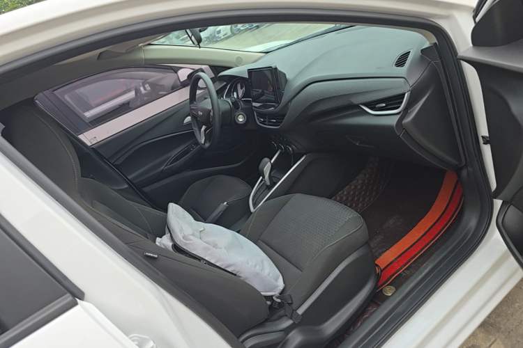 Used Chevrolet Cavalier 2022 325T Automatic Enjoyment Edition Right Front Seat