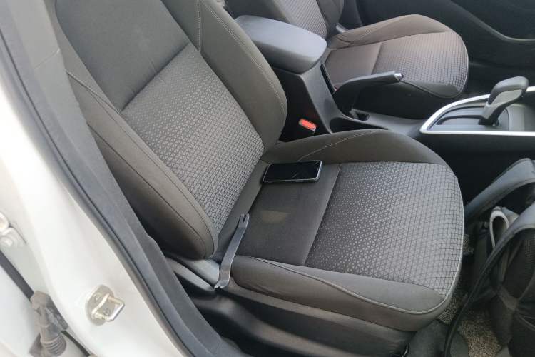 Used Chevrolet Cavalier 2022 325T Automatic Enjoyment Edition Right Front Seat