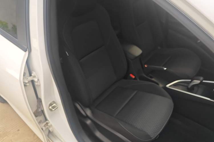 Used Chevrolet Cavalier 2022 325T Automatic Enjoyment Edition Right Front Seat