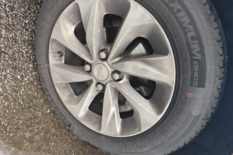 Used Chevrolet Cavalier 2022 325T Automatic Enjoyment Edition Right Front Wheel Hub