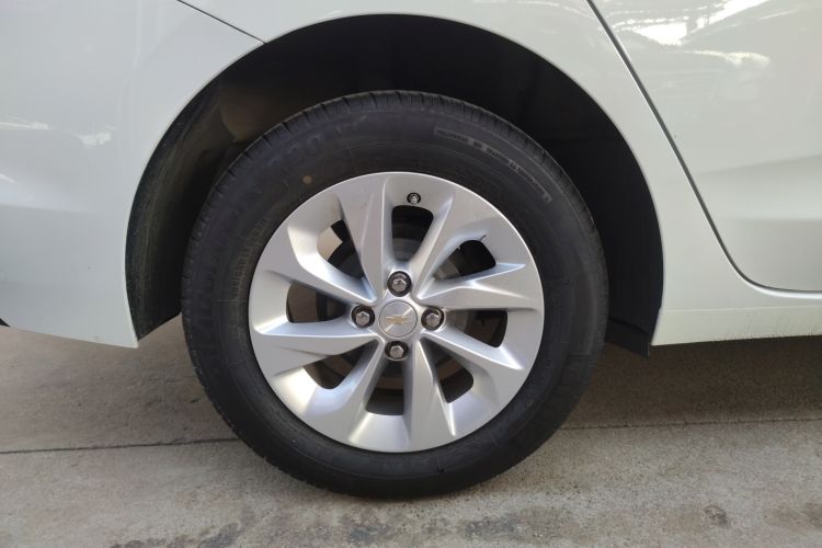 Used Chevrolet Cavalier 2022 325T Automatic Enjoyment Edition Right Rear Wheel Hub