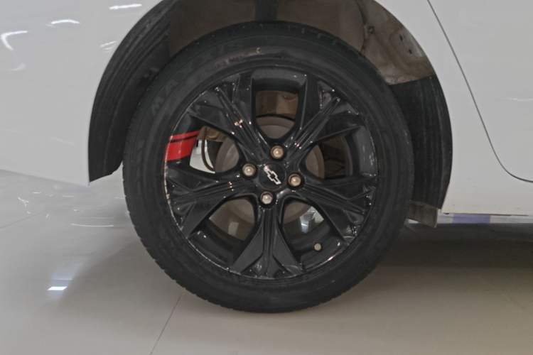 Used Chevrolet Cavalier 2022 Redline 325T Automatic Xinyao Edition Right Rear Wheel Hub