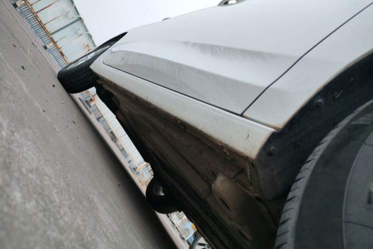 Used Chevrolet Cavalier 2022 325T Automatic Enjoyment Edition Right Side Sill