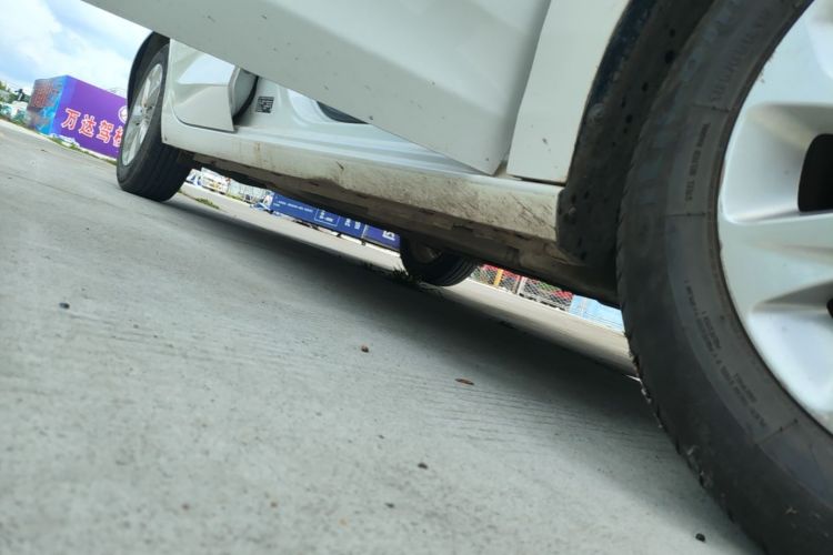 Used Chevrolet Cavalier 2022 325T Automatic Enjoyment Edition Right Side Sill