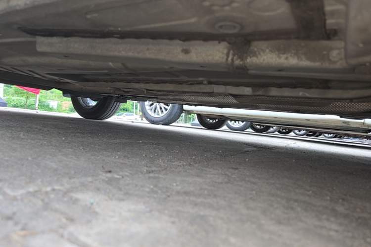 Used Chevrolet Cavalier 2022 325T Automatic Enjoyment Edition Right Side Sill