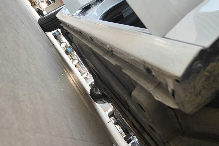 Used Chevrolet Cavalier 2022 325T Automatic Enjoyment Edition Right Side Sill