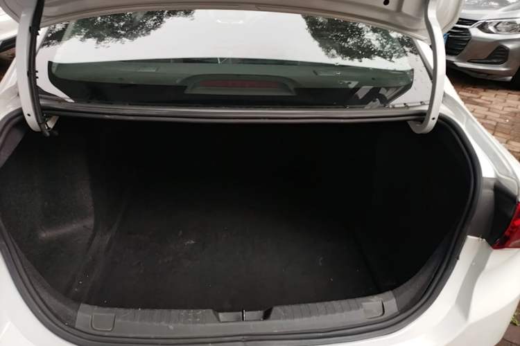Used Chevrolet Cavalier 2022 325T Automatic Enjoyment Edition Trunk