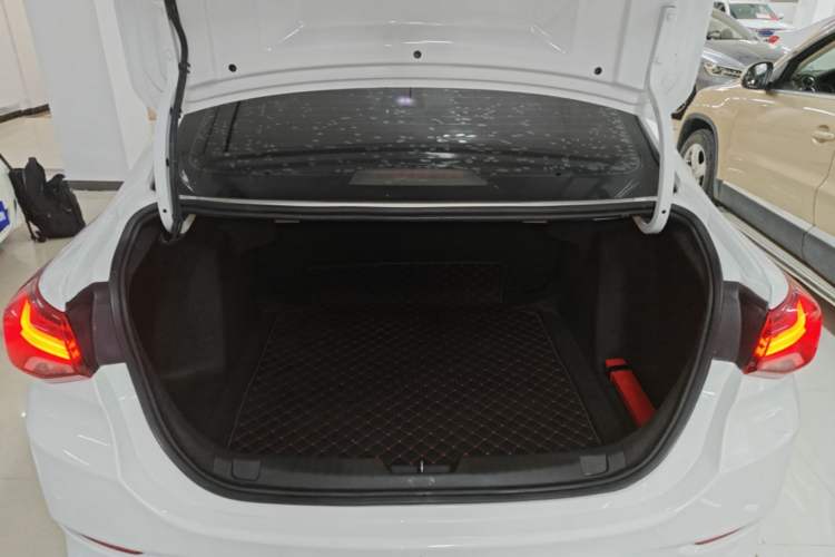 Used Chevrolet Cavalier 2022 Redline 325T Automatic Xinyao Edition Trunk
