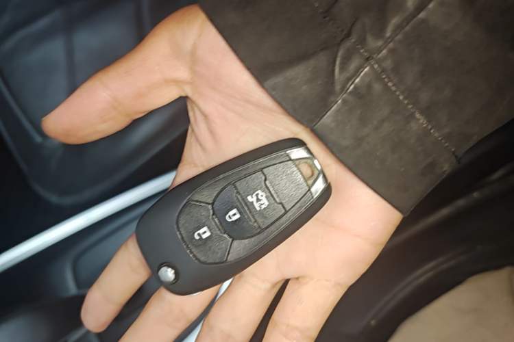 Used Chevrolet Cavalier 2022 325T Automatic Enjoyment Edition Vehicle Key