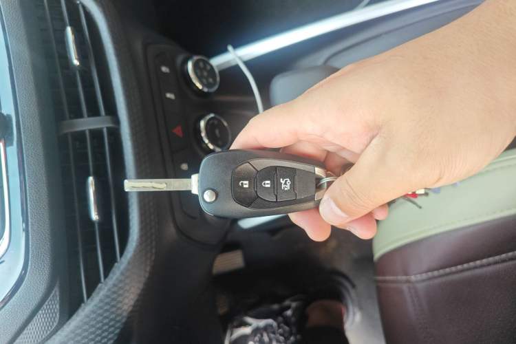 Used Chevrolet Cavalier 2022 325T Automatic Enjoyment Edition Vehicle Key