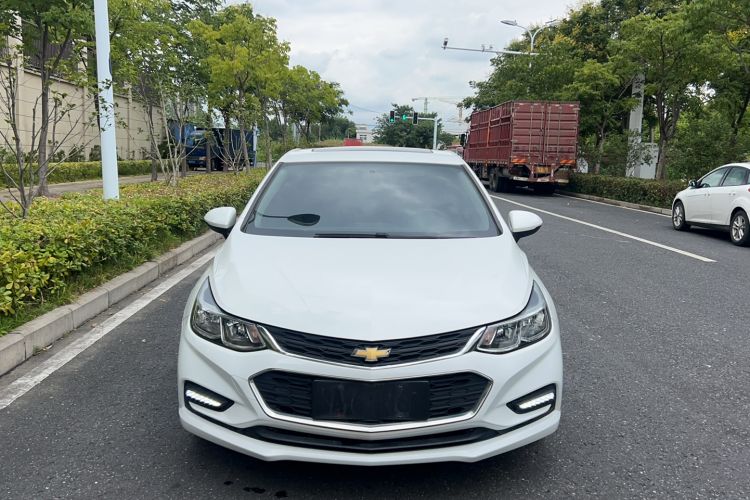 Used Chevrolet Cruze 2018 320 Automatic Pioneer Sunroof Edition Exterior 1