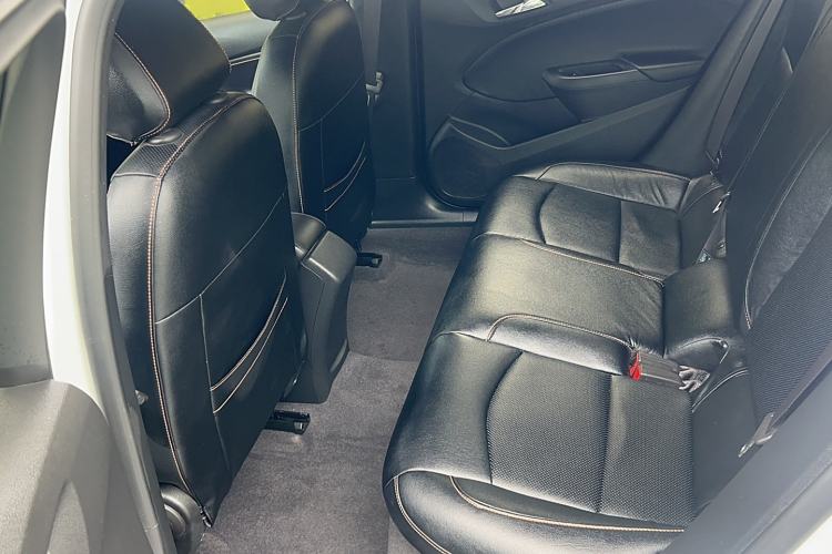 Used Chevrolet Cruze 2018 320 Automatic Pioneer Sunroof Edition Interior 1