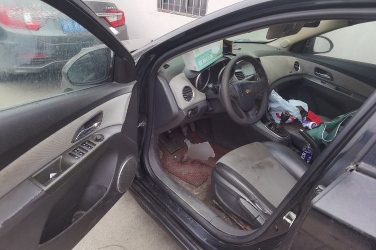 Used Chevrolet Cruze 2009 1.6L SE MT Driver Seat