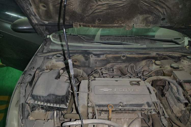 Used Chevrolet Cruze 2009 1.6L SL MT Engine Bay Right