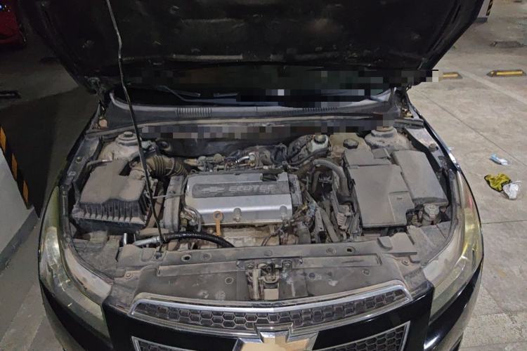 Used Chevrolet Cruze 2009 1.6L SE MT Engine Bay