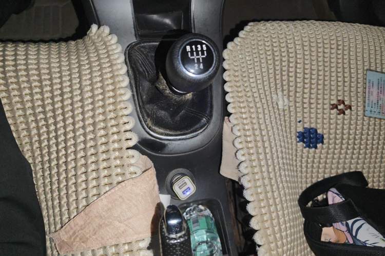 Used Chevrolet Cruze 2009 1.6L SL MT Gear Lever