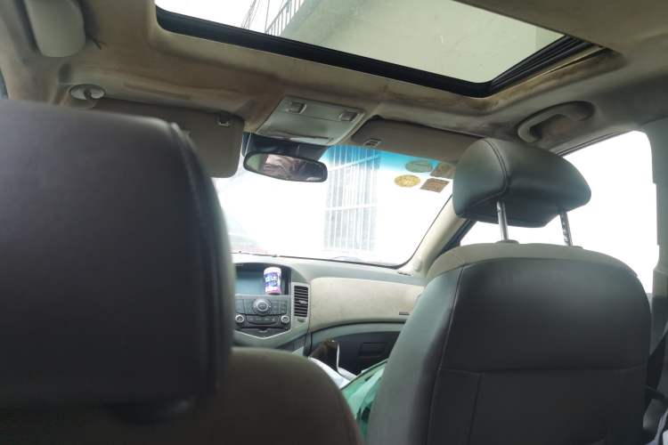 Used Chevrolet Cruze 2009 1.6L SE MT Headliner