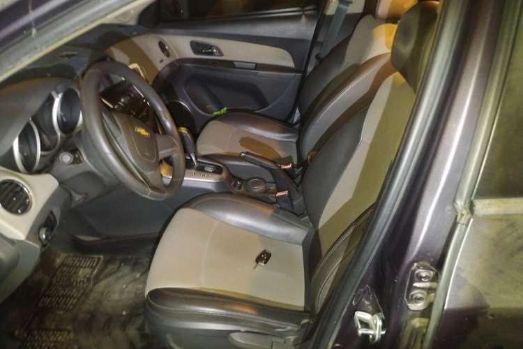 Used Chevrolet Cruze 2009 1.8L SE AT Left Front Seat