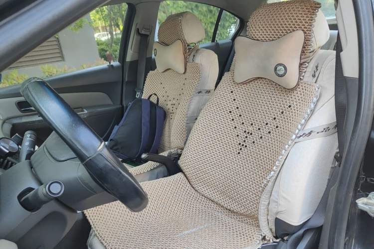 Used Chevrolet Cruze 2009 1.6L SL MT Left Front Seat