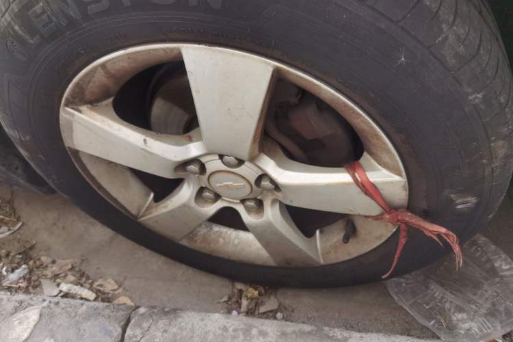 Used Chevrolet Cruze 2009 1.6L SE MT Right Front Wheel Hub