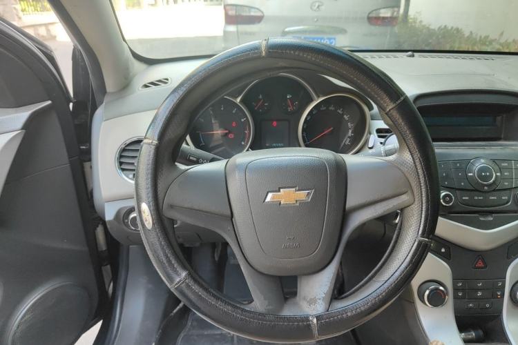 Used Chevrolet Cruze 2009 1.6L SL MT Steering Wheel