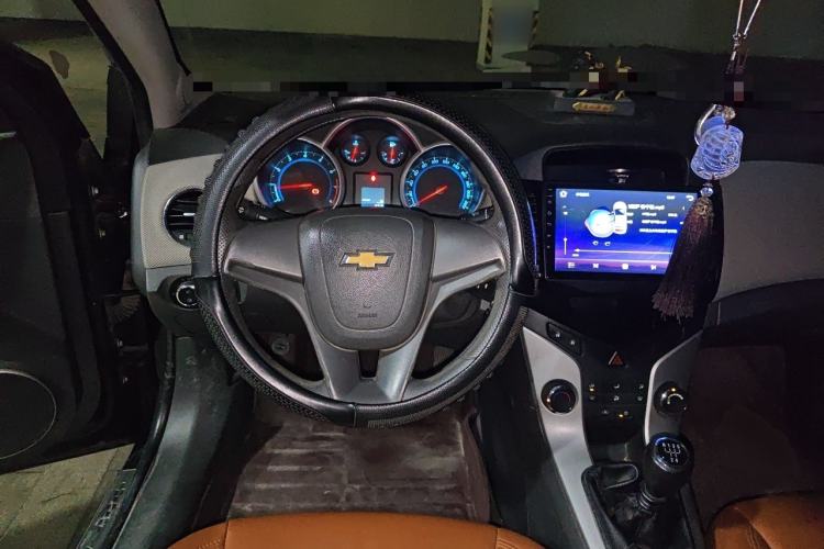 Used Chevrolet Cruze 2009 1.6L SE MT Steering Wheel