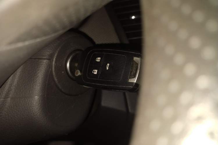 Used Chevrolet Cruze 2009 1.8L SE AT Vehicle Key