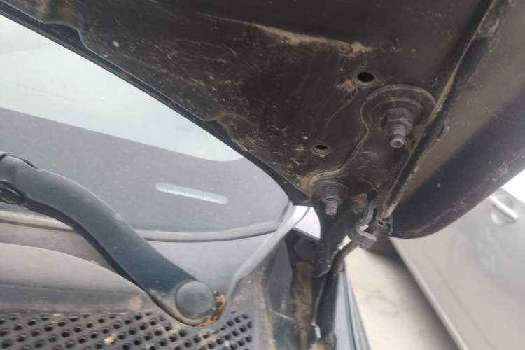 Used Chevrolet Cruze 2009 1.6L SL MT Engine Bay Left