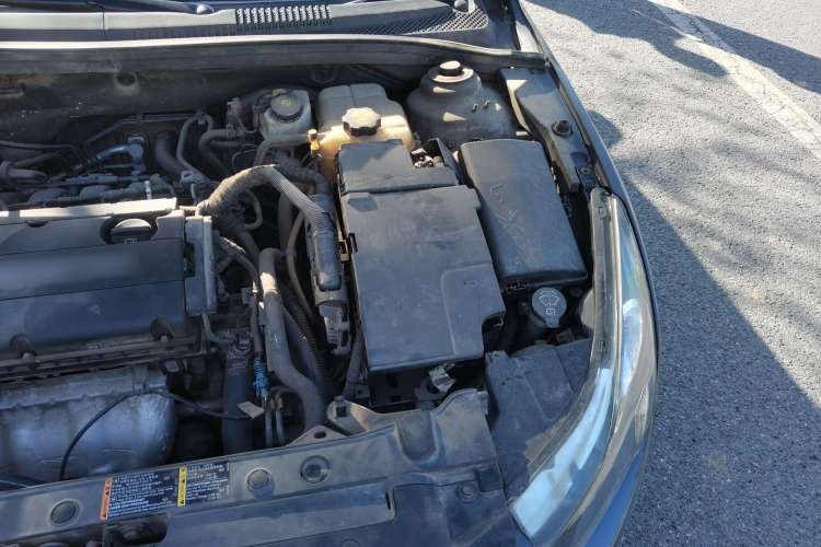 Used Chevrolet Cruze 2009 1.8L SX Automatic Engine Bay Left