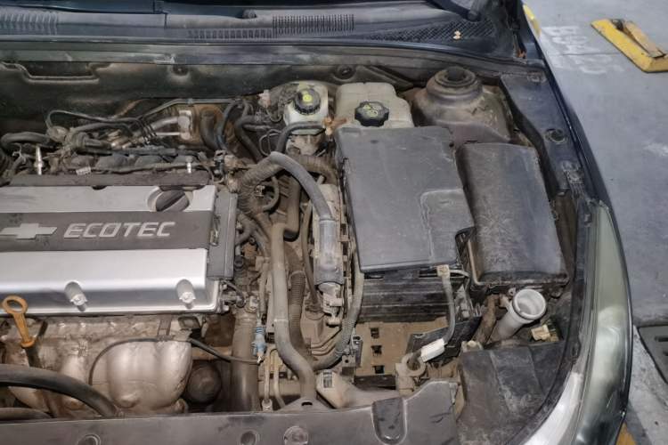 Used Chevrolet Cruze 2009 1.8L SX Automatic Engine Bay Left