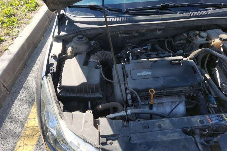 Used Chevrolet Cruze 2009 1.8L SX Automatic Engine Bay Right