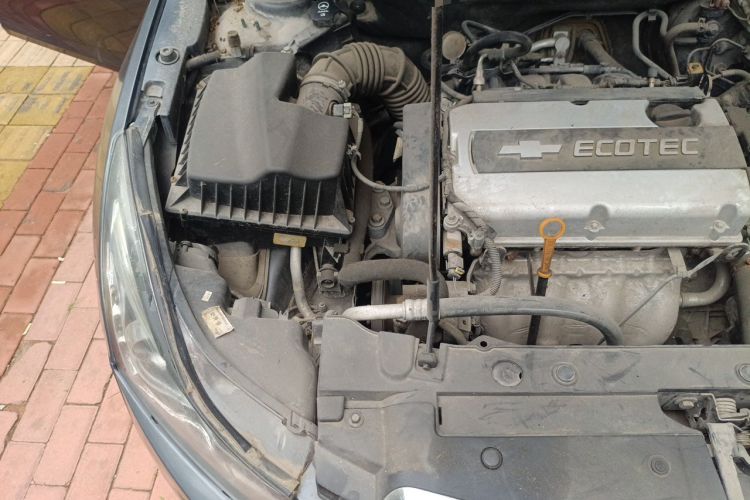 Used Chevrolet Cruze 2009 1.8L SE AT Engine Bay Right