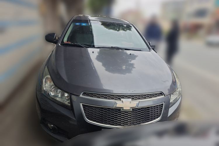 Used Chevrolet Cruze 2009 1.6L SE MT Front
