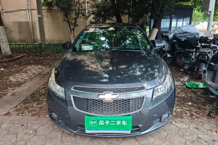 Used Chevrolet Cruze 2009 1.6L SE MT Front