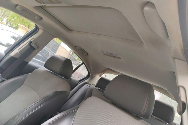 Used Chevrolet Cruze 2009 1.6L SE MT Headliner