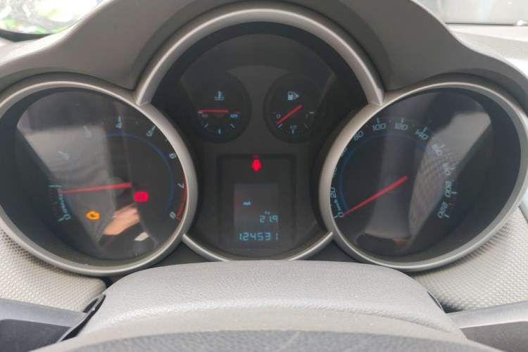 Used Chevrolet Cruze 2009 1.6L SE MT Instrument Cluster
